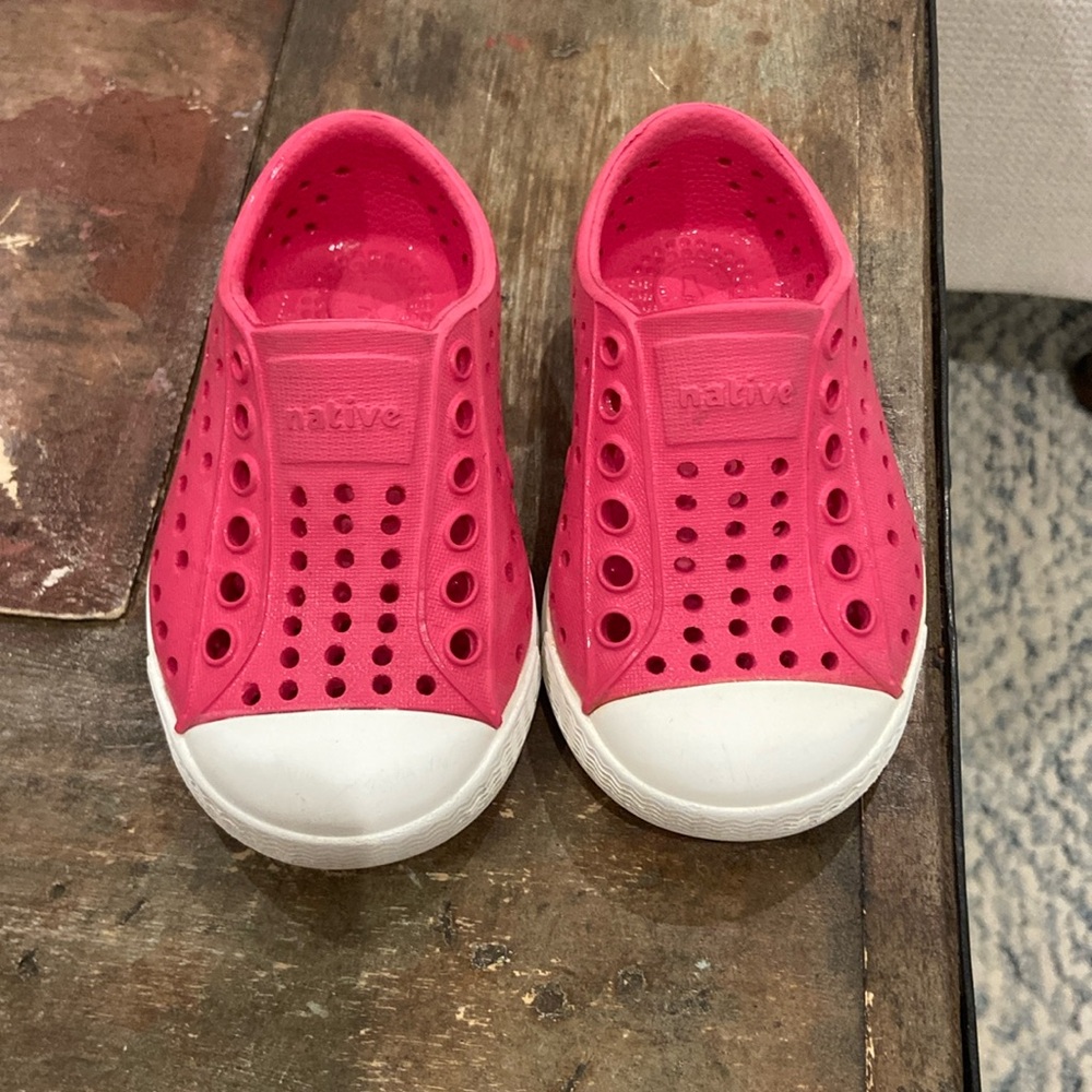 Native Jefferson Toddler Size C4 Hollywood Pink